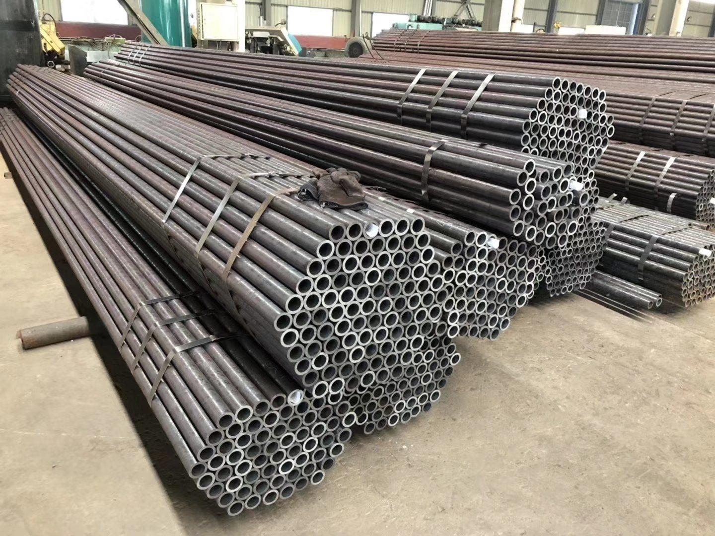 Image of Chinese Manufacturer Seeking Distribution Partners for Industrial Steel Pipes and OCTG Pipes
