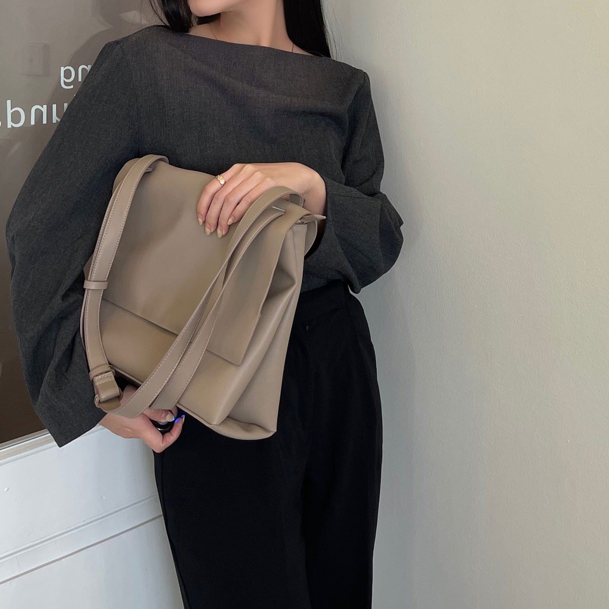 Women's leather bag